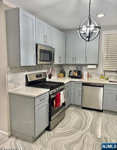 219 Peshine Avenue, Newark, NJ 07108