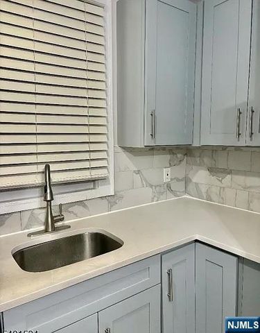 219 Peshine Avenue, Newark, NJ 07108