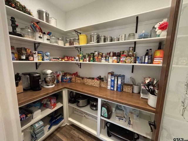 273 CR 1610, Alba, TX 75410