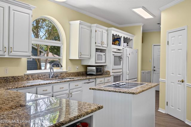 56135 E Diamondhead Drive, Diamondhead, MS 39525