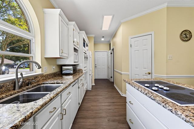 56135 E Diamondhead Drive, Diamondhead, MS 39525