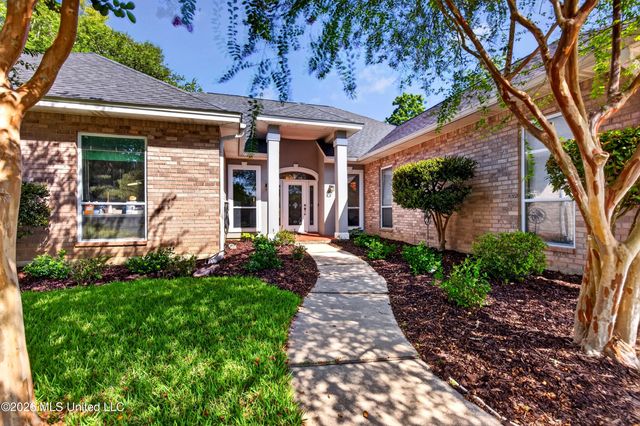 56135 E Diamondhead Drive, Diamondhead, MS 39525