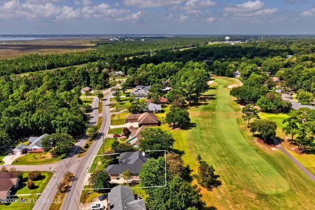 56135 E Diamondhead Drive, Diamondhead, MS 39525