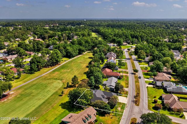 56135 E Diamondhead Drive, Diamondhead, MS 39525