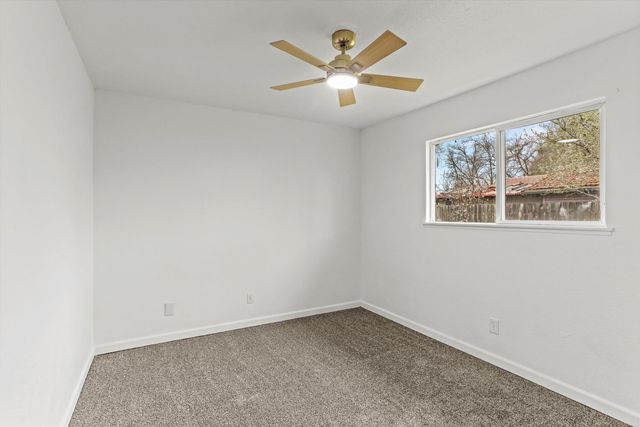 1127 Castle Oaks Dr, Stockton, CA 95210