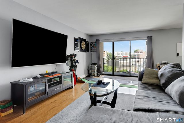 910 Hope Street 2B, Stamford, CT 06907