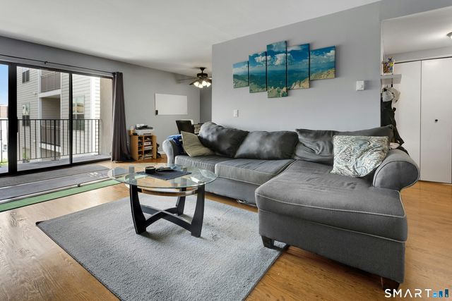 910 Hope Street 2B, Stamford, CT 06907