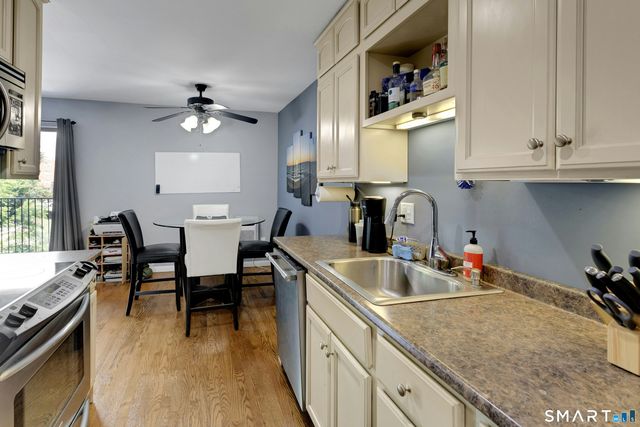 910 Hope Street 2B, Stamford, CT 06907