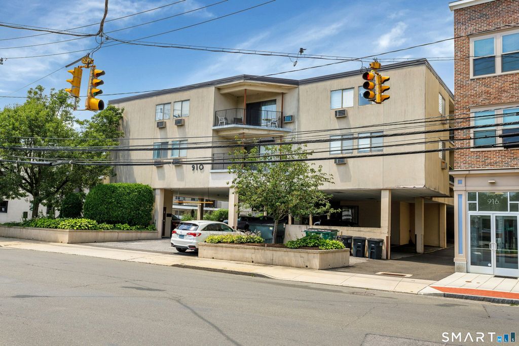 910 Hope Street 2B, Stamford, CT 06907