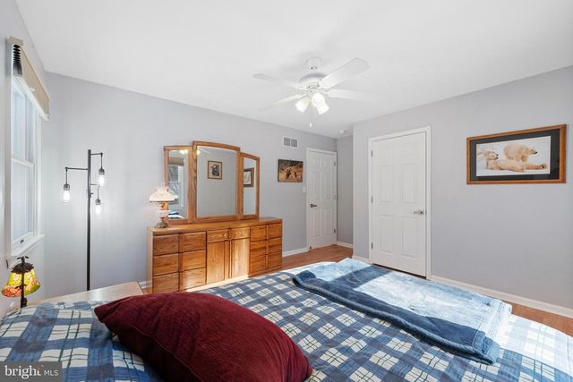 1 HEMLOCK DR, New Egypt, NJ 08533