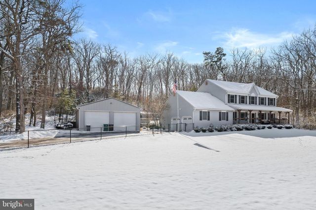 1 HEMLOCK DR, New Egypt, NJ 08533