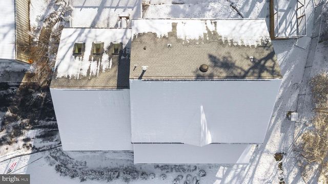 1 HEMLOCK DR, New Egypt, NJ 08533