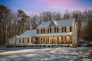 1 HEMLOCK DR, New Egypt, NJ 08533