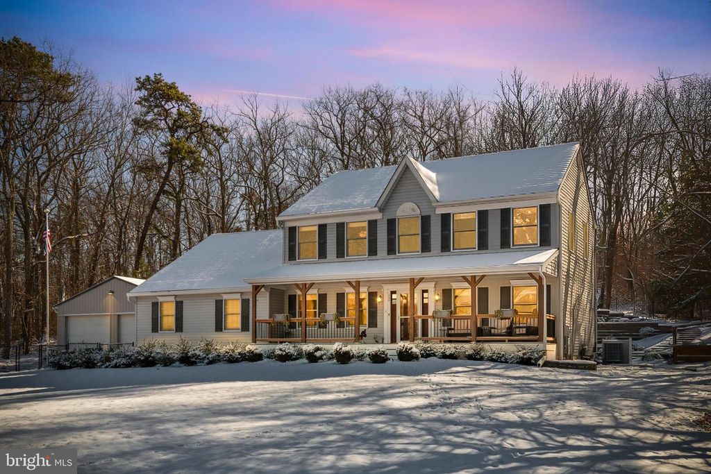 1 HEMLOCK DR, New Egypt, NJ 08533