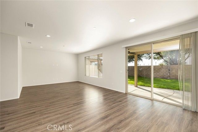 30041 Leeward Court, Menifee, CA 92584