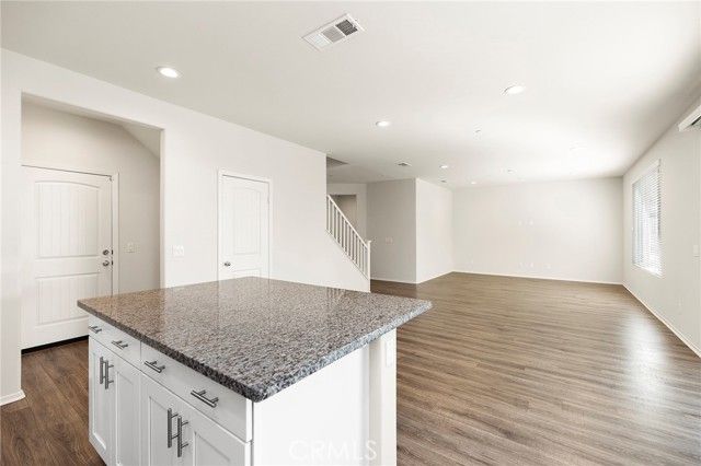 30041 Leeward Court, Menifee, CA 92584