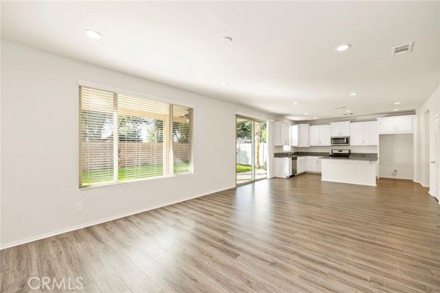 30041 Leeward Court, Menifee, CA 92584