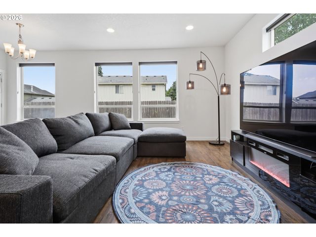 5714 Ne 52ND Pl, Vancouver, WA 98661