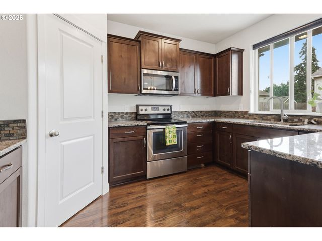5714 Ne 52ND Pl, Vancouver, WA 98661