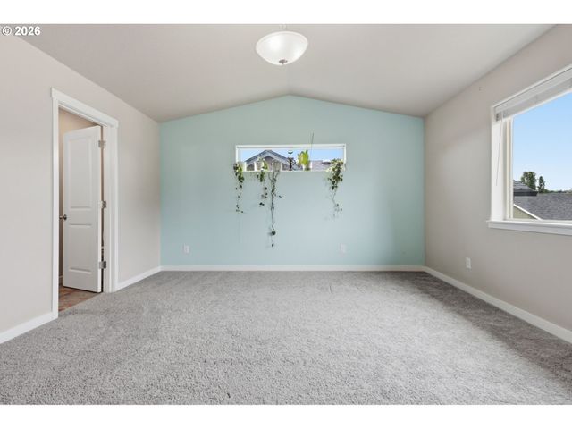 5714 Ne 52ND Pl, Vancouver, WA 98661