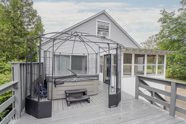 2960 Heysler Road, Toledo, OH 43617