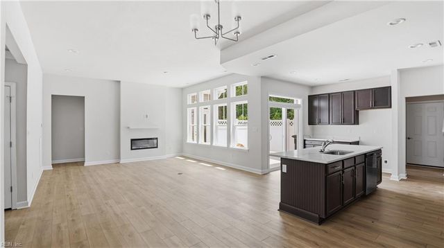 2400 Venture Way Unit B, Suffolk, VA 23434