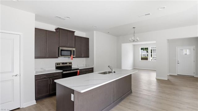 2400 Venture Way Unit B, Suffolk, VA 23434