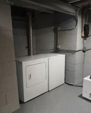 3924 N 37th STREET, Milwaukee, WI 53216