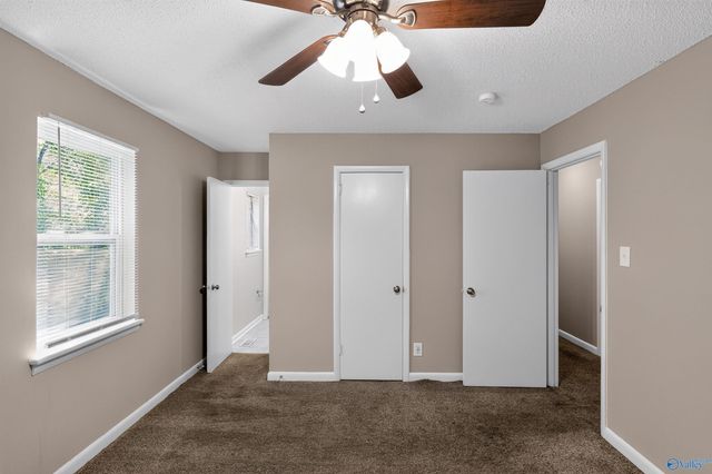 3715 Oakdale Court NW, Huntsville, AL 35810