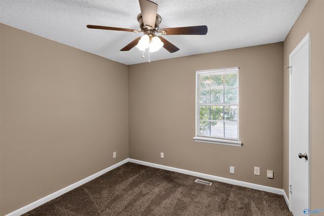 3715 Oakdale Court NW, Huntsville, AL 35810