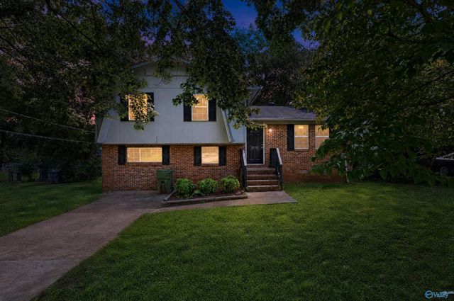 3715 Oakdale Court NW, Huntsville, AL 35810