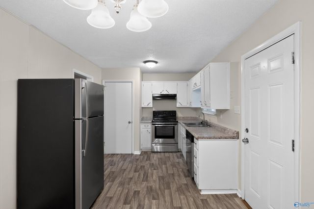 3715 Oakdale Court NW, Huntsville, AL 35810