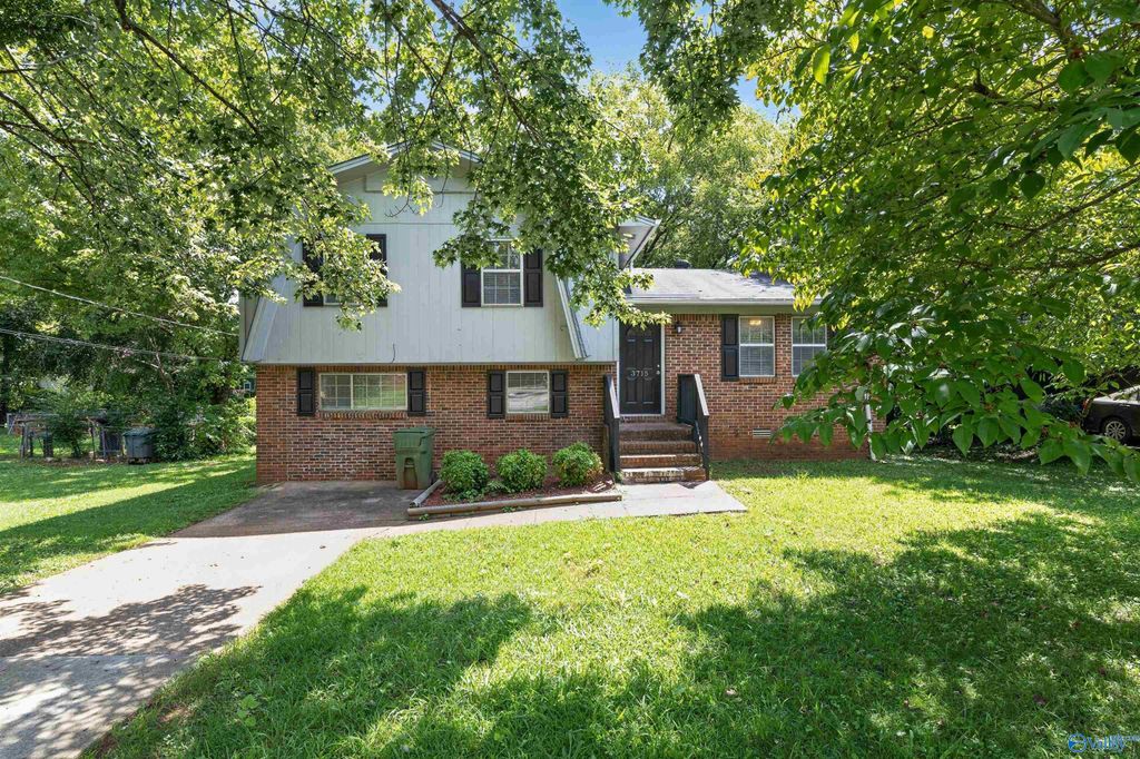 3715 Oakdale Court NW, Huntsville, AL 35810