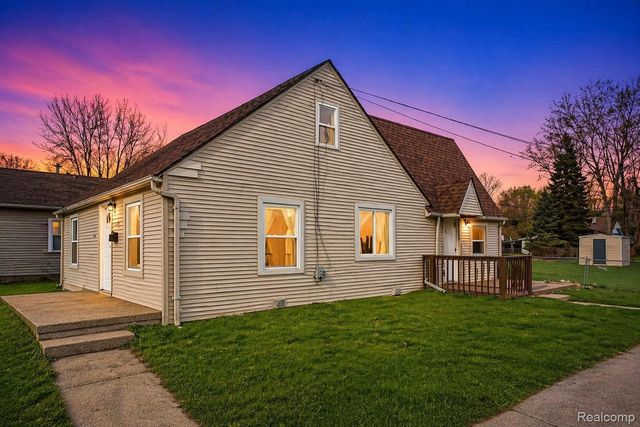 24100 Berry Avenue, Warren, MI 48089