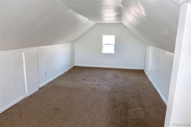 24100 Berry Avenue, Warren, MI 48089