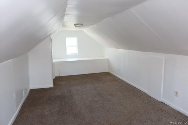 24100 Berry Avenue, Warren, MI 48089