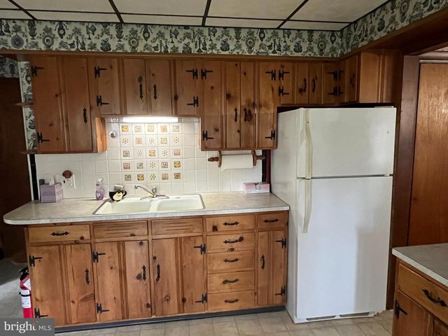 230 BURRS RD, Burlington Township, NJ 08016