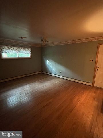 230 BURRS RD, Burlington Township, NJ 08016