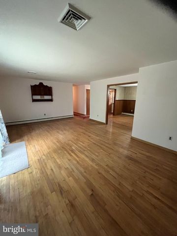 230 BURRS RD, Burlington Township, NJ 08016