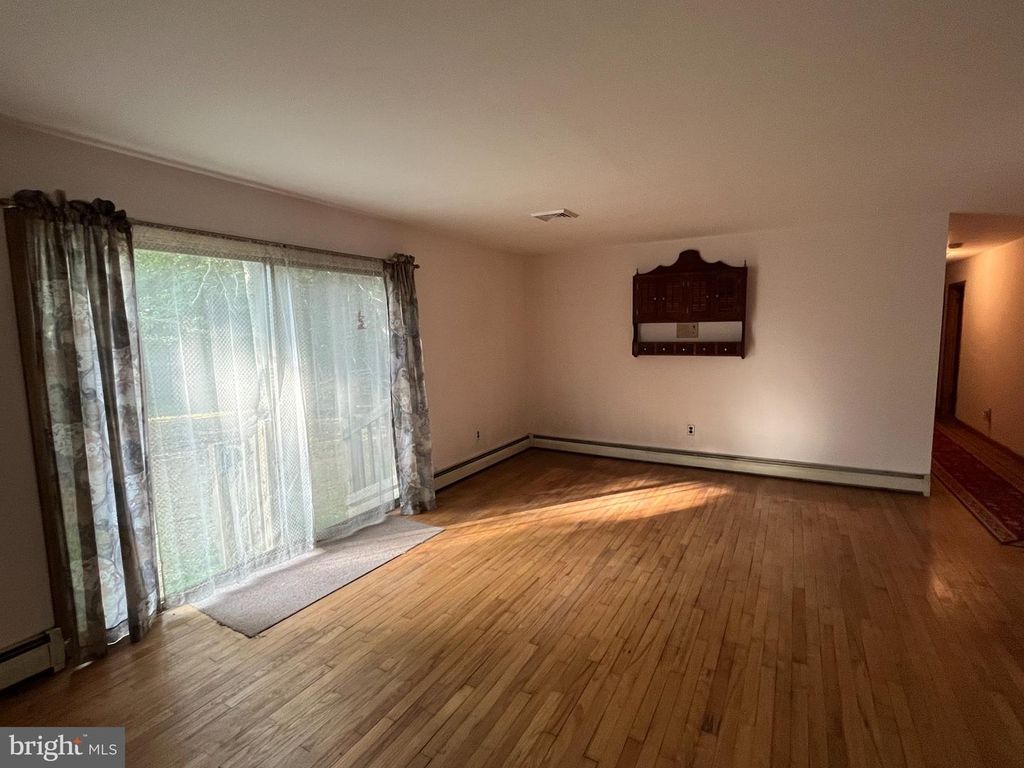 230 BURRS RD, BURLINGTON TOWNSHIP, NJ 08016 — photo 4