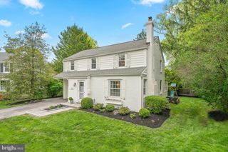 245 BARCLADEN CIR, Bryn Mawr, PA 19010