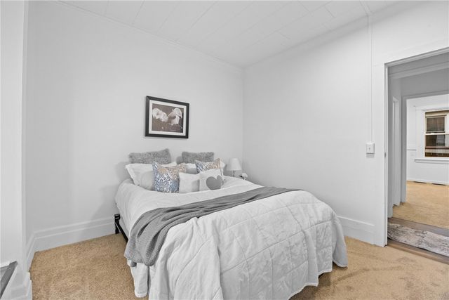 901 Lake Avenue, Rochester, NY 14613