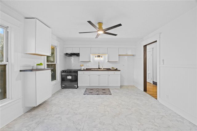 901 Lake Avenue, Rochester, NY 14613