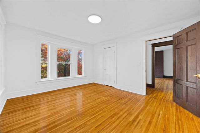 901 Lake Avenue, Rochester, NY 14613