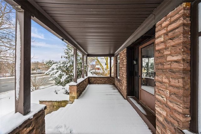 901 Lake Avenue, Rochester, NY 14613