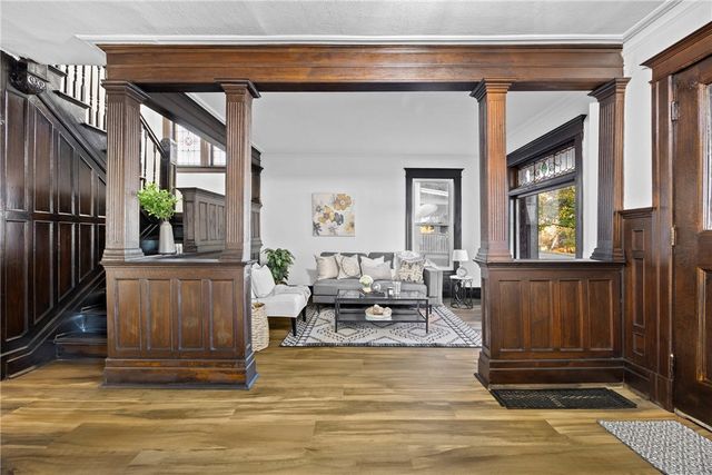 901 Lake Avenue, Rochester, NY 14613