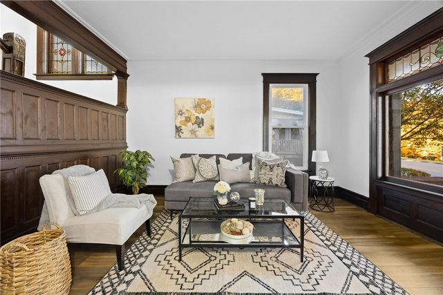 901 Lake Avenue, Rochester, NY 14613