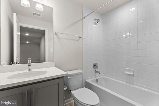 5 COMES RIDGE CT, Rosedale, MD 21237