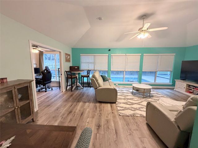 601 Parker Drive, Euless, TX 76039