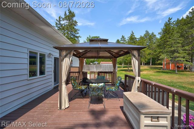 4484 Cedardale Lane, Flushing, MI 48433